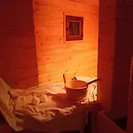 Wellnessoase Mit Sauna Und Whirlpool * 인젤
