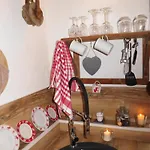 아파트 Wellnessoase Mit Sauna Und Whirlpool
