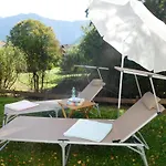 Wellnessoase Mit Sauna Und Whirlpool 아파트 *