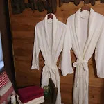 Wellnessoase Mit Sauna Und Whirlpool 아파트 *