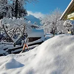 Wellnessoase Mit Sauna Und Whirlpool * 因泽尔