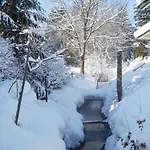 Wellnessoase Mit Sauna Und Whirlpool 公寓 因泽尔